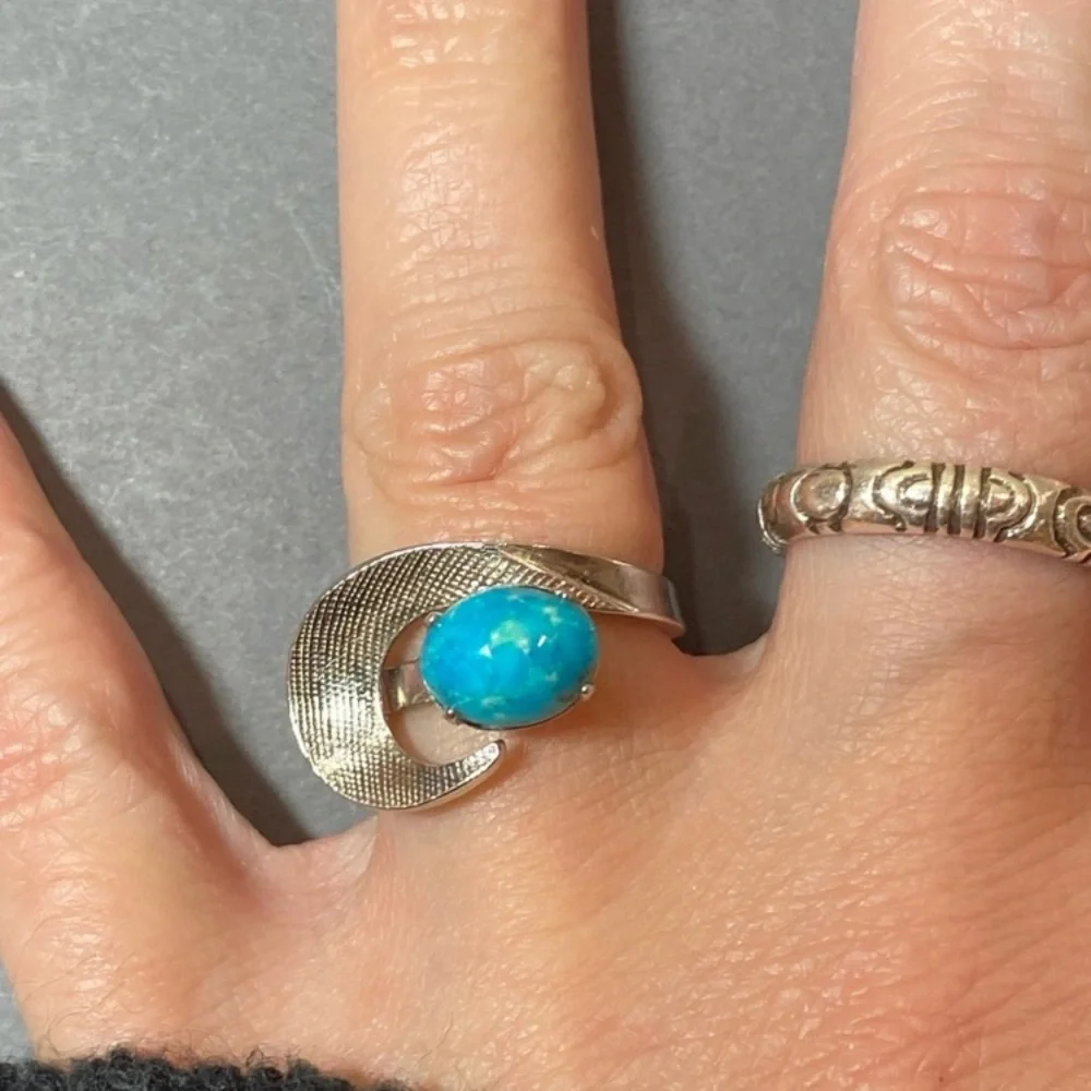 Vintage sterling silver blue turquoise ring size 4.5